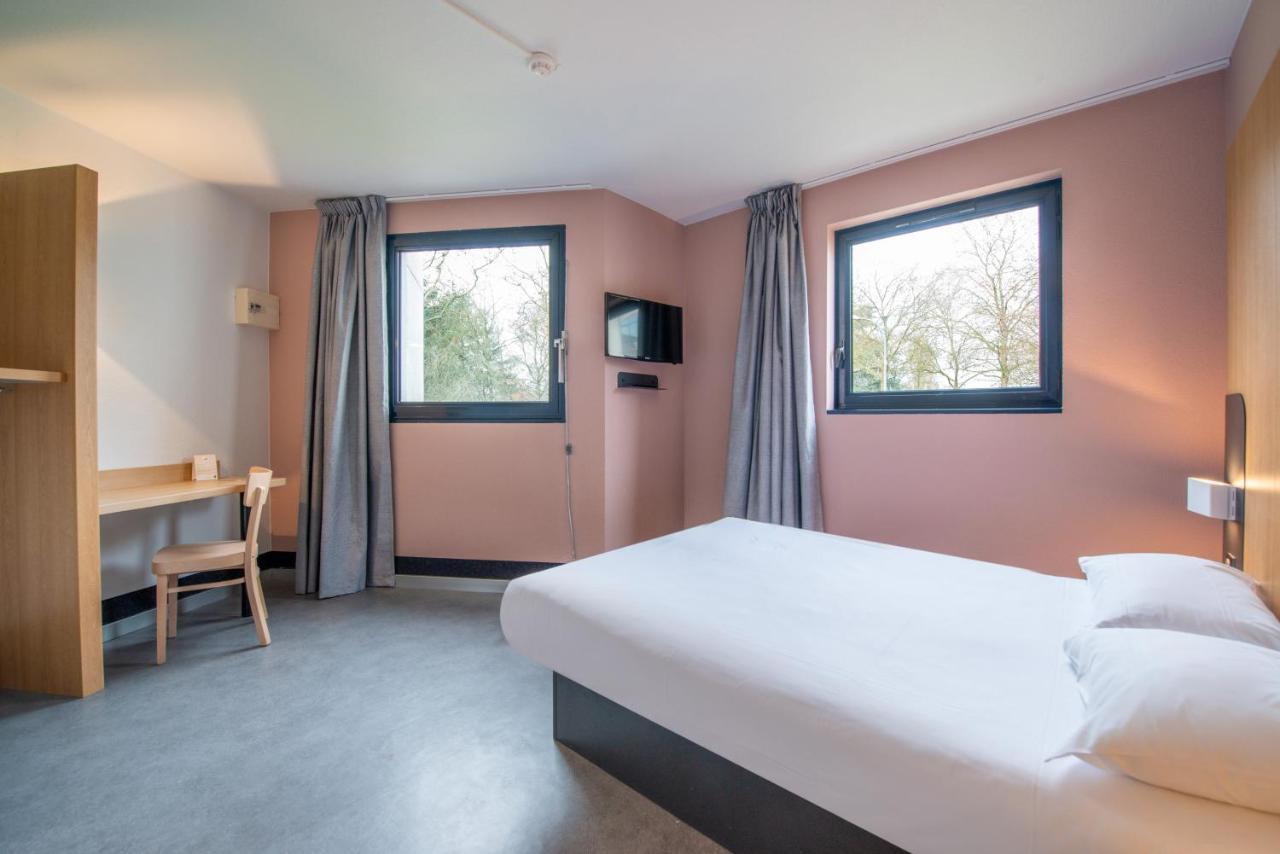B&B Hotel Cholet Sud Exteriör bild